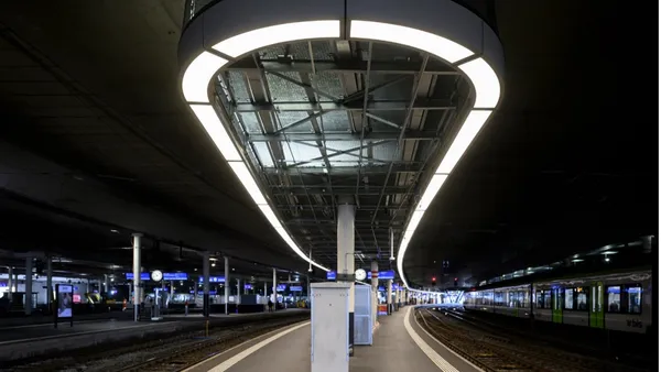 Deckensegel - Perronhalle Bahnhof Bern