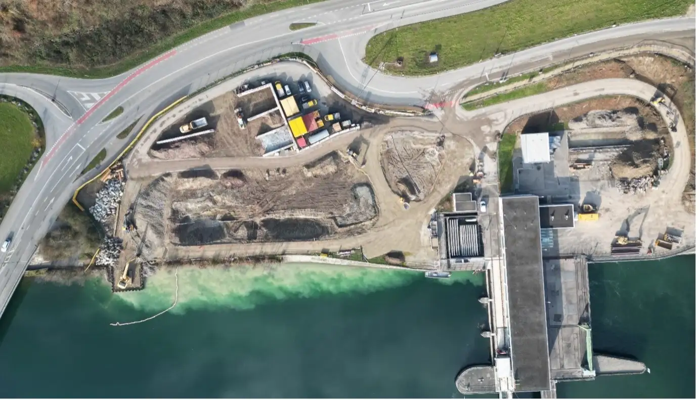 Drohnenaufnahme der Baustelle am Wasserkraftwerk der Alpiq in Flumenthal Kt. Solothurn. Bildquelle: Ingenieurbüro Dr.-Ing. R.-J. Gebler GmbH